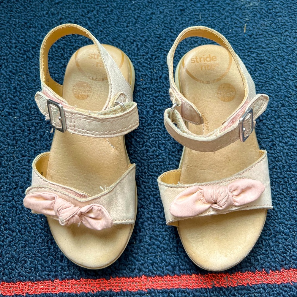 Stride rite Whitney blush leather sandals